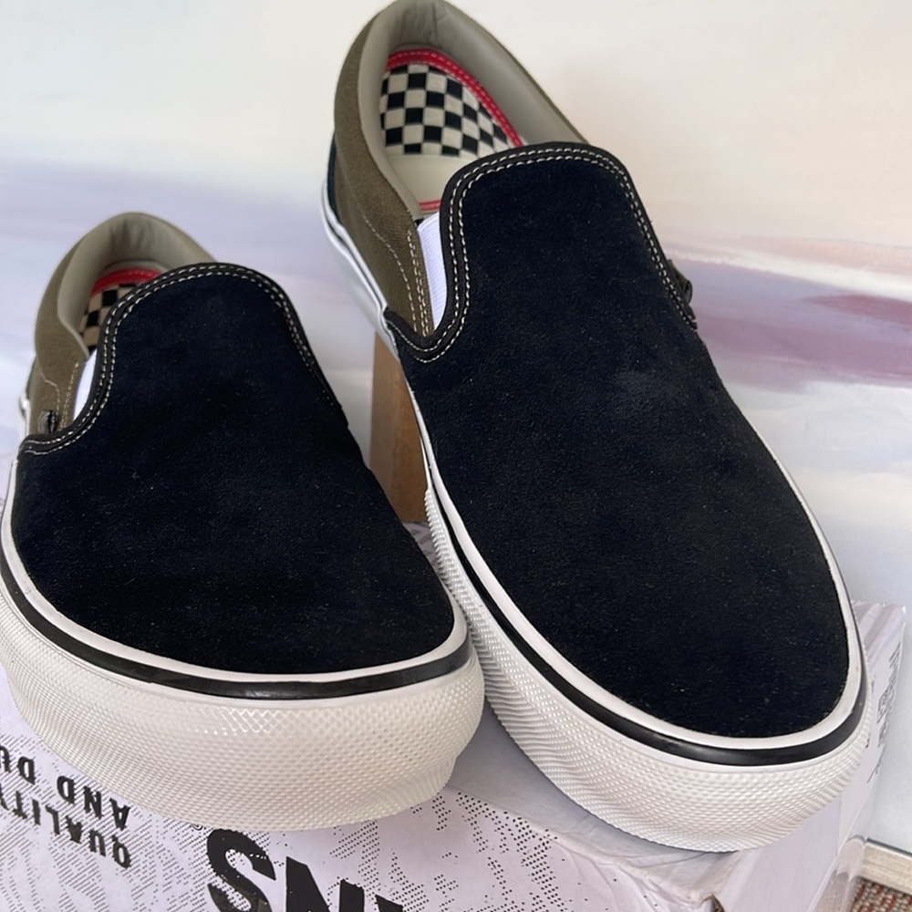 Vans Men’s Skate Slip-On
Black Olive
VN0A5FCAB1V
Sneakers - Picture 6 of 16